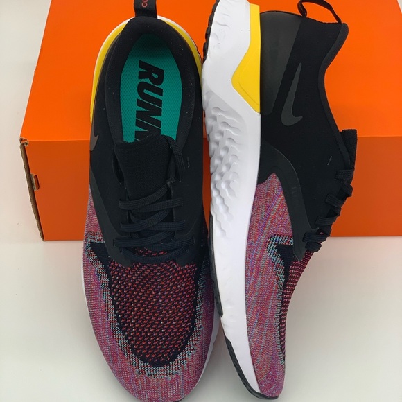 Nike Odyssey React 2 Flyknit - Picture 3 of 11